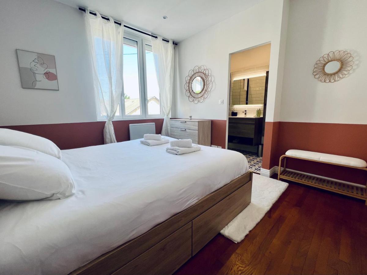 "Le Theodore" Appartement Charmant Proche Gare Avec Place De Parking Devant, Quartier Tres Calme, By Primo C0Nciergerie Nevers Luaran gambar
